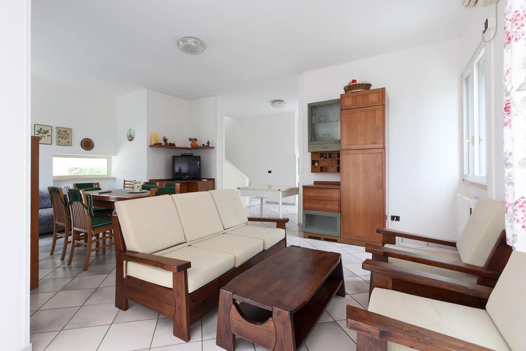Villa Del Contado Casarano Habitación foto