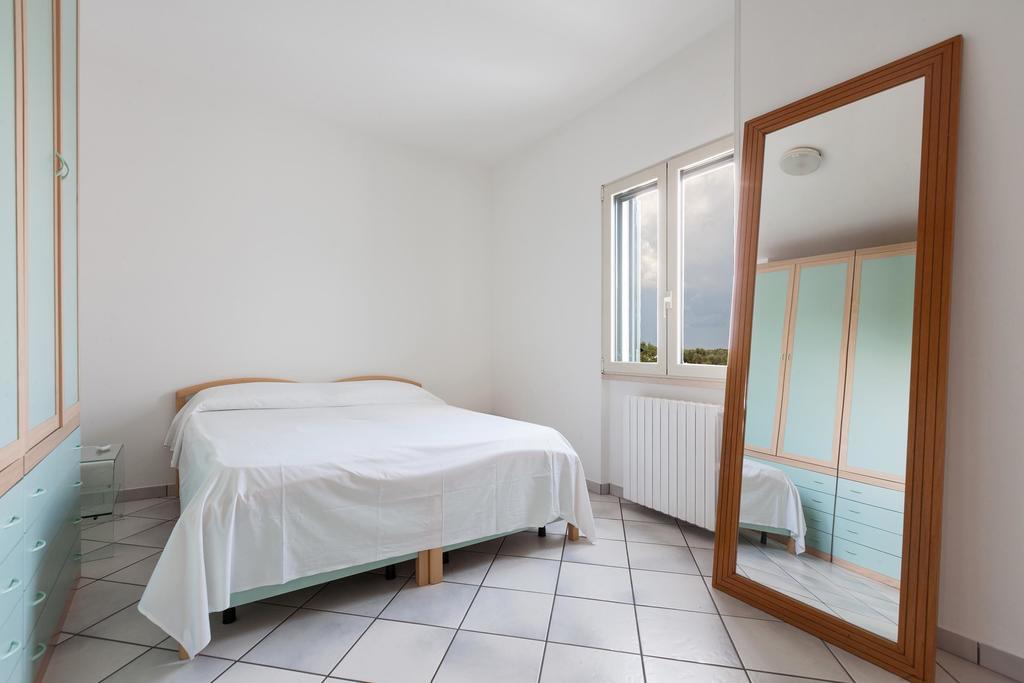 Villa Del Contado Casarano Habitación foto