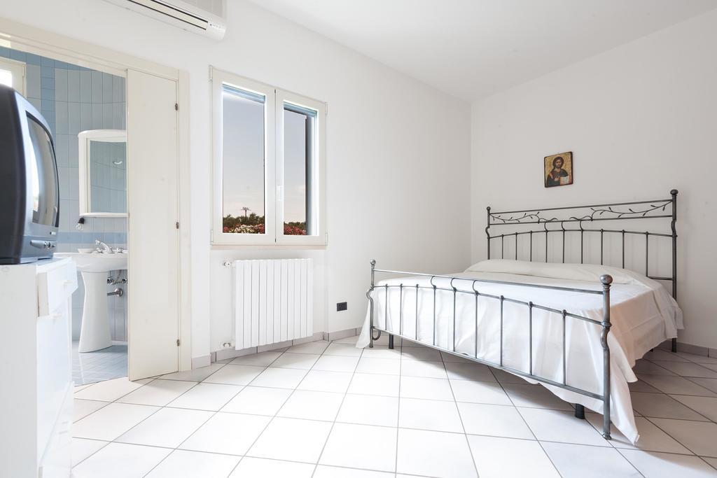 Villa Del Contado Casarano Habitación foto