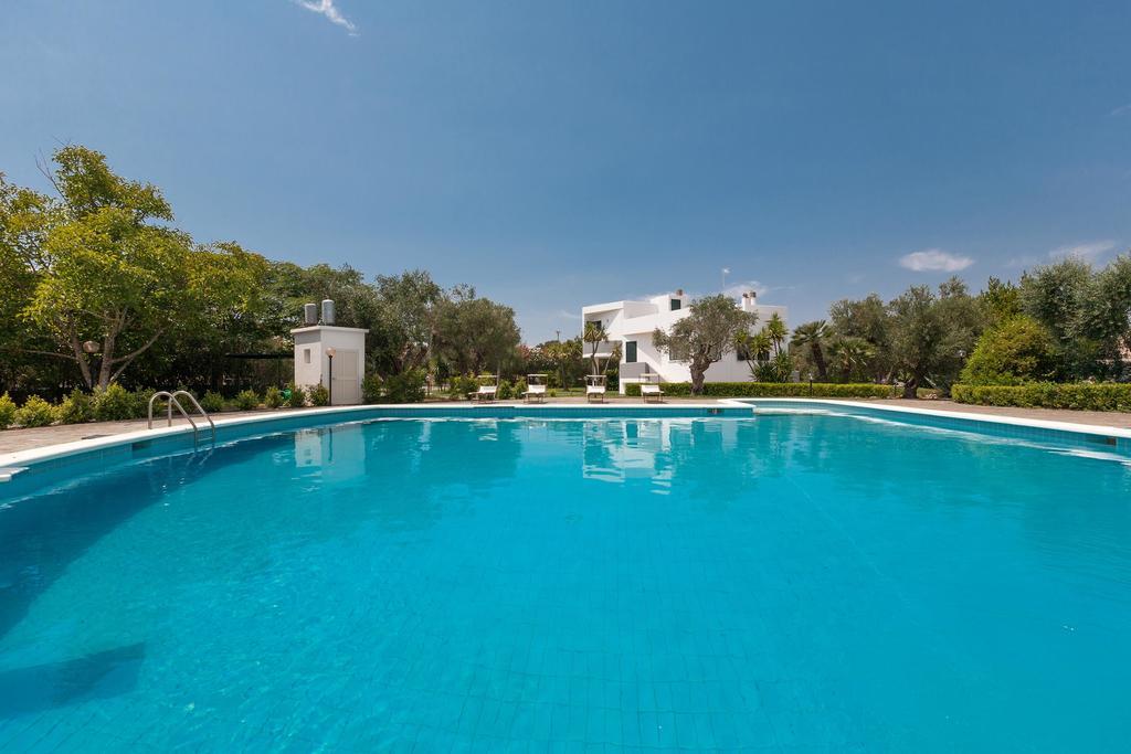 Villa Del Contado Casarano Habitación foto
