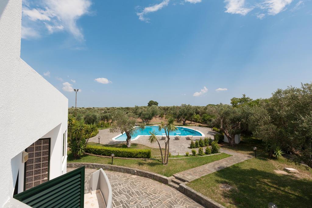 Villa Del Contado Casarano Habitación foto